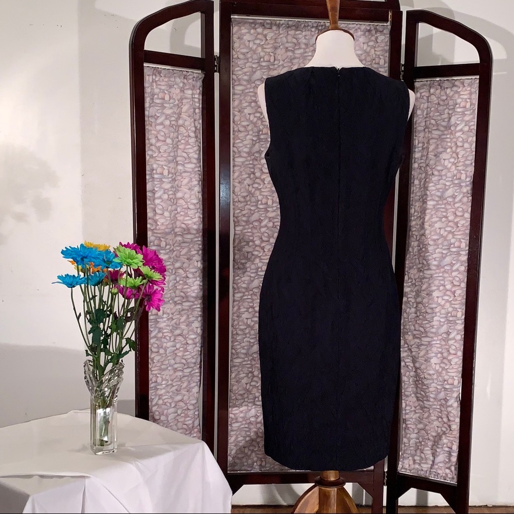 Elie Tahari Black and blue sleeveless dress. - Picture 4 of 8